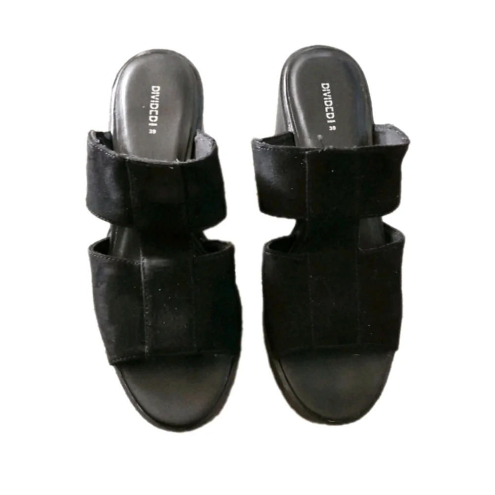 Divided Women’s Black Chunky Strappy Platform Trendy Block Heel Sandals 39